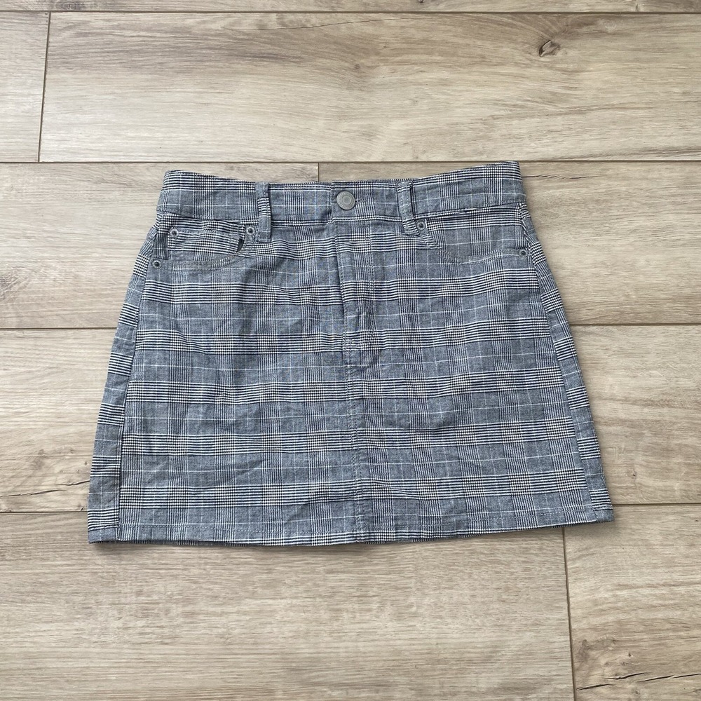 American Eagle Hi-Rise Mini Black & White Plaid Super Stretch Mini Skirt Size 4